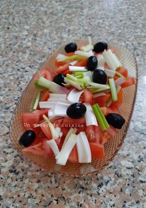 Une photo de Salade de tomates 🍅