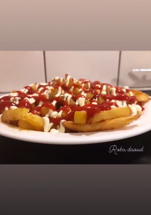 صورة لوصفة تتبيلة بهارات رائعة للبطاطا المقلية 😋😋