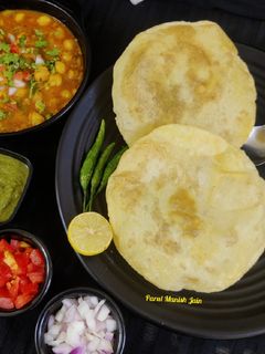 भटूरे (bhature recipe in Hindi) रेसिपी मुख्य फोटो