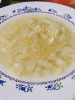 Una foto de Sopa de coliflores