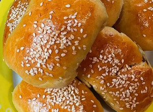 Φωτογραφία της συνταγής Τυροπιτάκια, λουκανικοπιτάκια, μερεντόψωμα🥁🥁