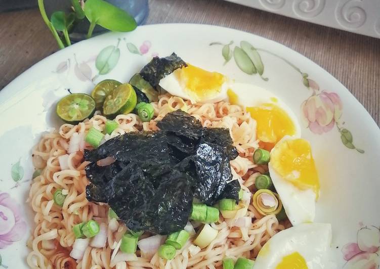 Resep Maggie telur rebus seaweed, Bisa Manjain Lidah