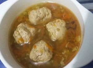 Foto resep Sup baso ayam salmon (MPASI 1th+)