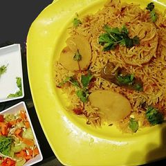 A picture of Aloo taheri.