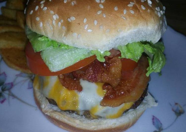 Simple Way to Prepare Award-winning American cheeseburger