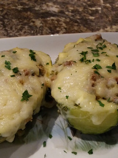 Töltött cukkini recept fotója