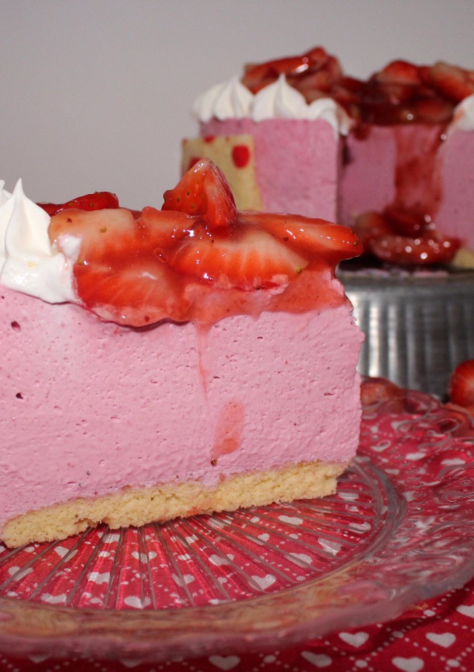 Una foto de Cheesecake de frutas del bosque sin horno