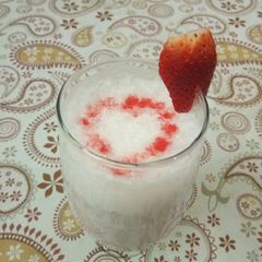 A picture of Strawberry milk shake.