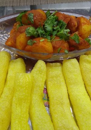 લસણીયા બટેટા અને ભુંગળા રેસીપી મુખ્ય ફોટો