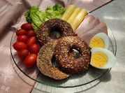 Una foto de bagel integral