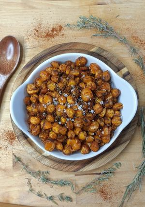 Une photo de 🫘Pois carrés au paprika fumé façon cacahuètes