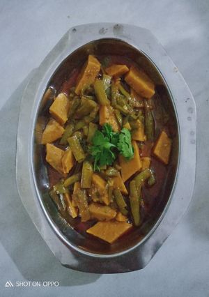 કાઠીયાવાડી ગુવાર ઢોકળી નું શાક (Kathiyawadi Guvar Dhokli Recipe In Gujarati) રેસીપી મુખ્ય ફોટો
