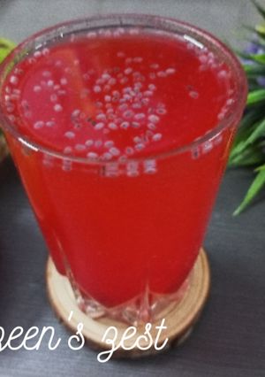 A picture of Roohafza and Mango Drink.