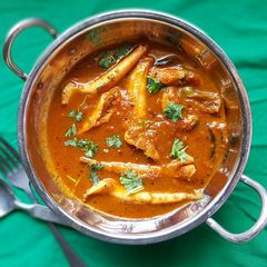 A picture of Anchovies Fish Curry/Nethili Meen Kuzhambu.