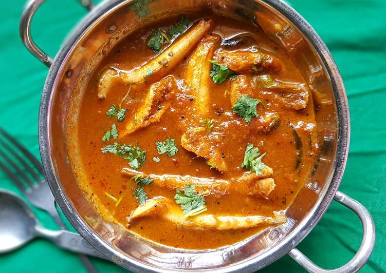 Easiest Way to Anchovies Fish Curry/Nethili Meen Kuzhambu