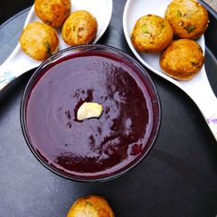A picture of Beetroot Spinach SoupWith Bread Spanich Appe.