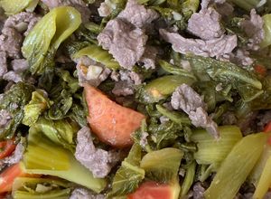 Hình của món Bò xào dưa chua.