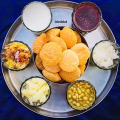 A picture of Pani Puri.