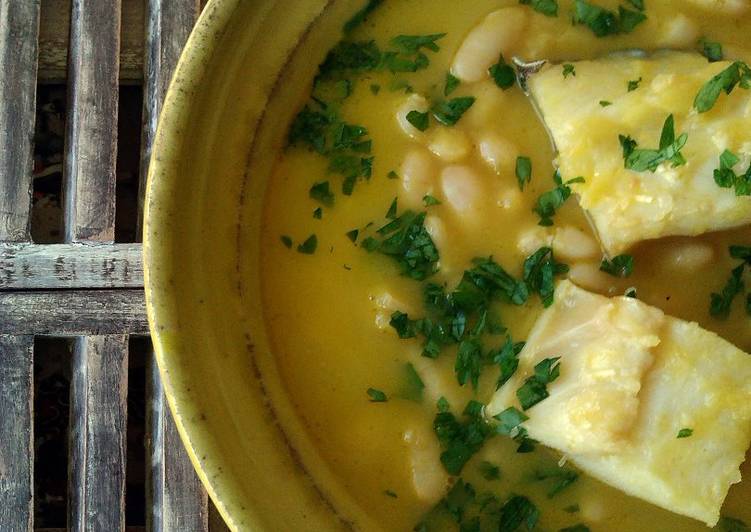 Judías blancas con bacalao