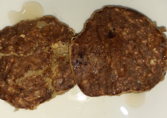 Healthy banana oat pancakes