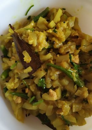 A picture of BOTTLE GOURD WITH BORI # GA 4 #WEEK 21 puzzle bottle gourd.
