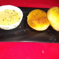 A picture of Idli bomb.