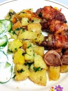 Baconbe tekert csirkemáj recept fotója
