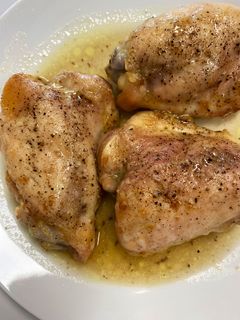 Una foto de Pollo al horno jugoso en 30 min