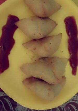 A picture of Atta Samosa.
