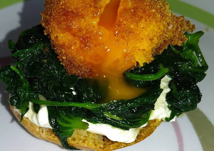 Step-by-Step Guide to Make Ultimate Frisedde con Fonduta di parmigiano Ortiche e Tuorlo fritto