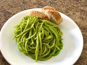 Una foto de pesto de cacahuate