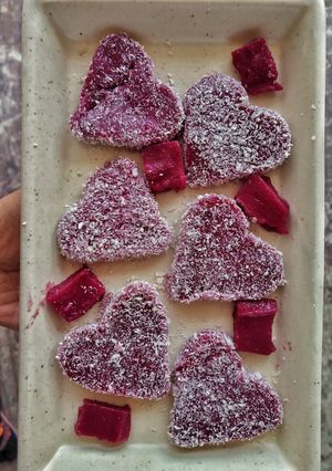 A picture of Anaardana jelly heart.