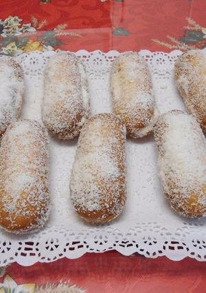 Una foto de Bizcochos rellenos de nata