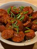 Chorizos flambeados con miel y mostaza