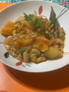 Una foto de Estofado de verduras y guisantes!