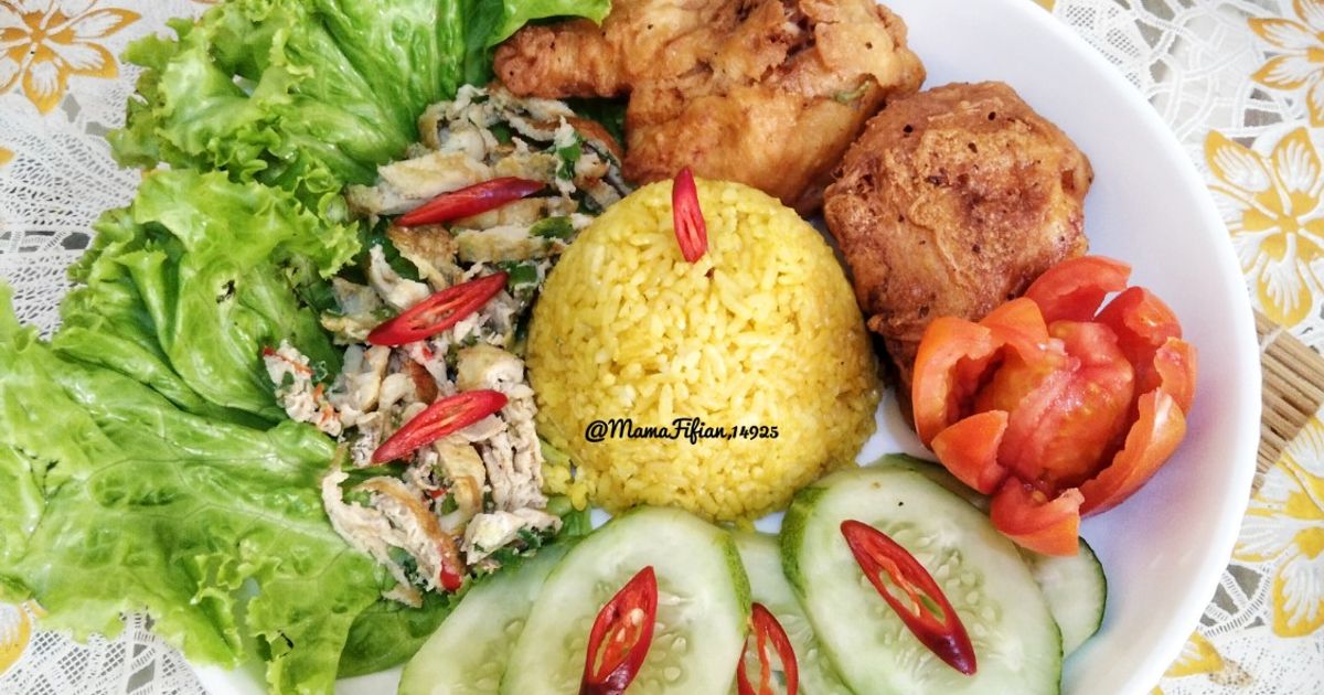 Nasi Kuning Ayam Chrispy