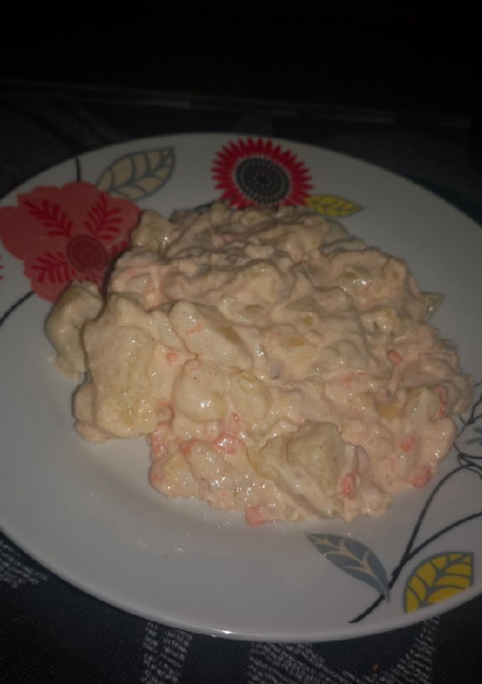 Una foto de Ensaladilla de gambas y atún