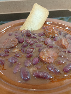Una foto de Judías pintas con chorizo