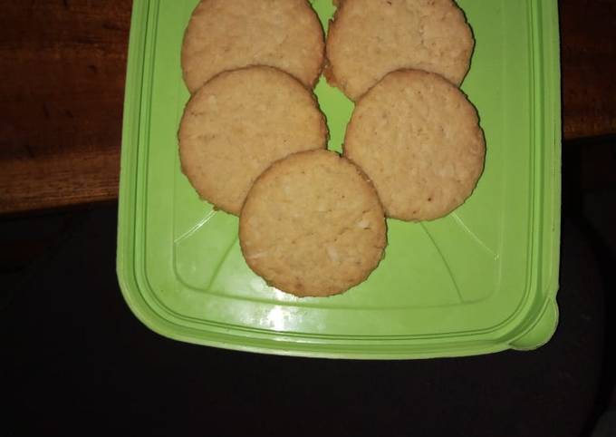 Recipe of Speedy Coconut cookies