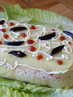 Una foto de Causa rellena a mi estilo