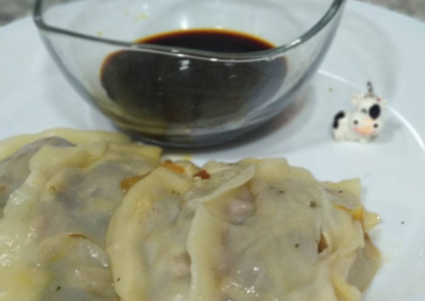 Gyozas de verduras con salsa de soja