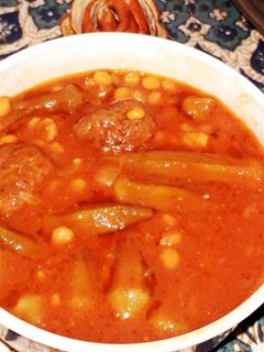 عکسی از دستور خورشت قیمه بامیه