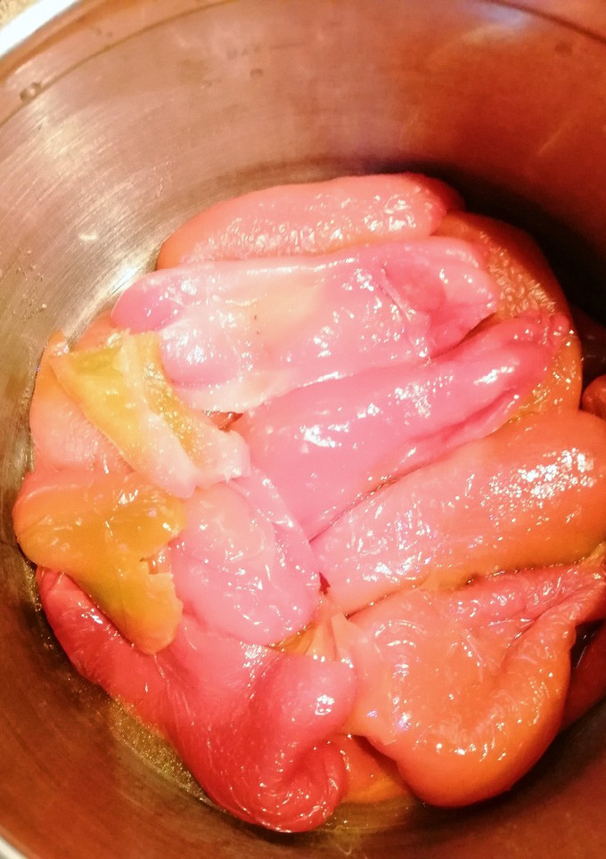 Una foto de Olla de pimientos rojos