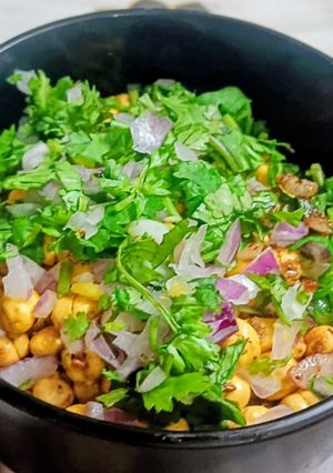 मसाला चना चाट रेसिपी मुख्य फोटो