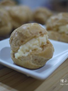 卡士達醬小泡芙 的食譜成品照片