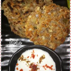 Sabudana thalipeeth A picture of Sabudana thalipeeth.