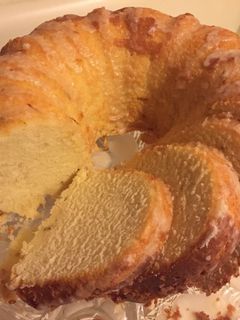 A picture of Key Lime Pound Cake.