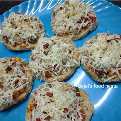 A picture of Cheesy bread pizza.