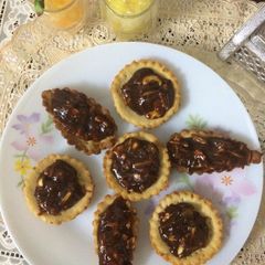 A picture of Caramalised Tart.