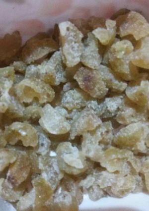 A picture of Aamla candy.